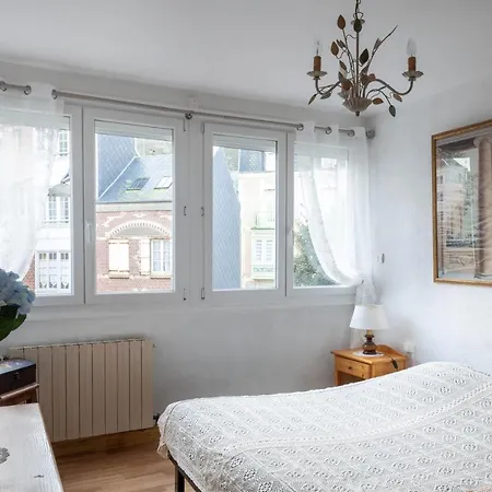 Le Petit Pelican 勒特雷波尔