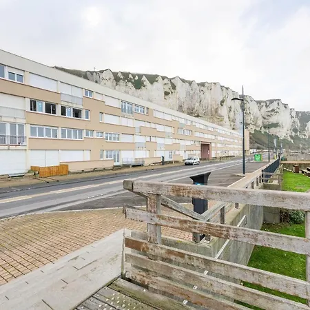 Le Petit Pelican 勒特雷波尔